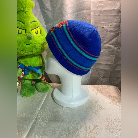 Nickelodeon Paw Patrol Beanie and Gloves - Picture 3 of 7